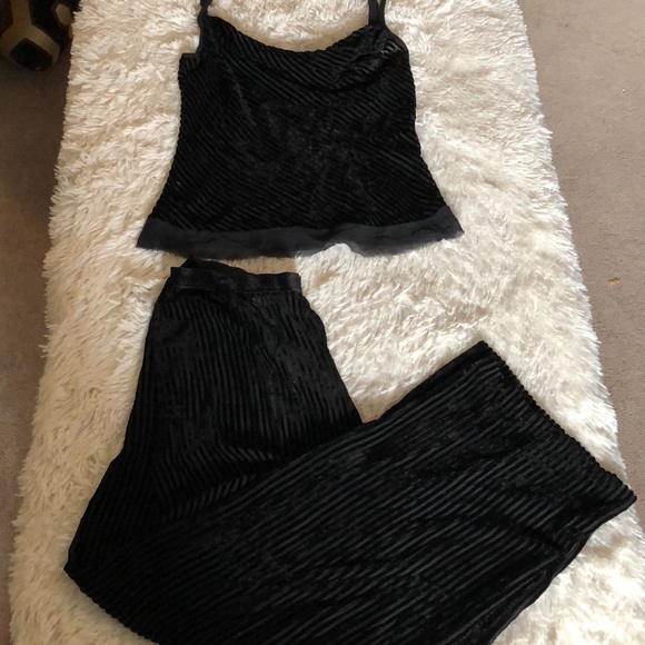 Donna Karan Other - Sexy DKNY sleepwear lingerie velour and mesh